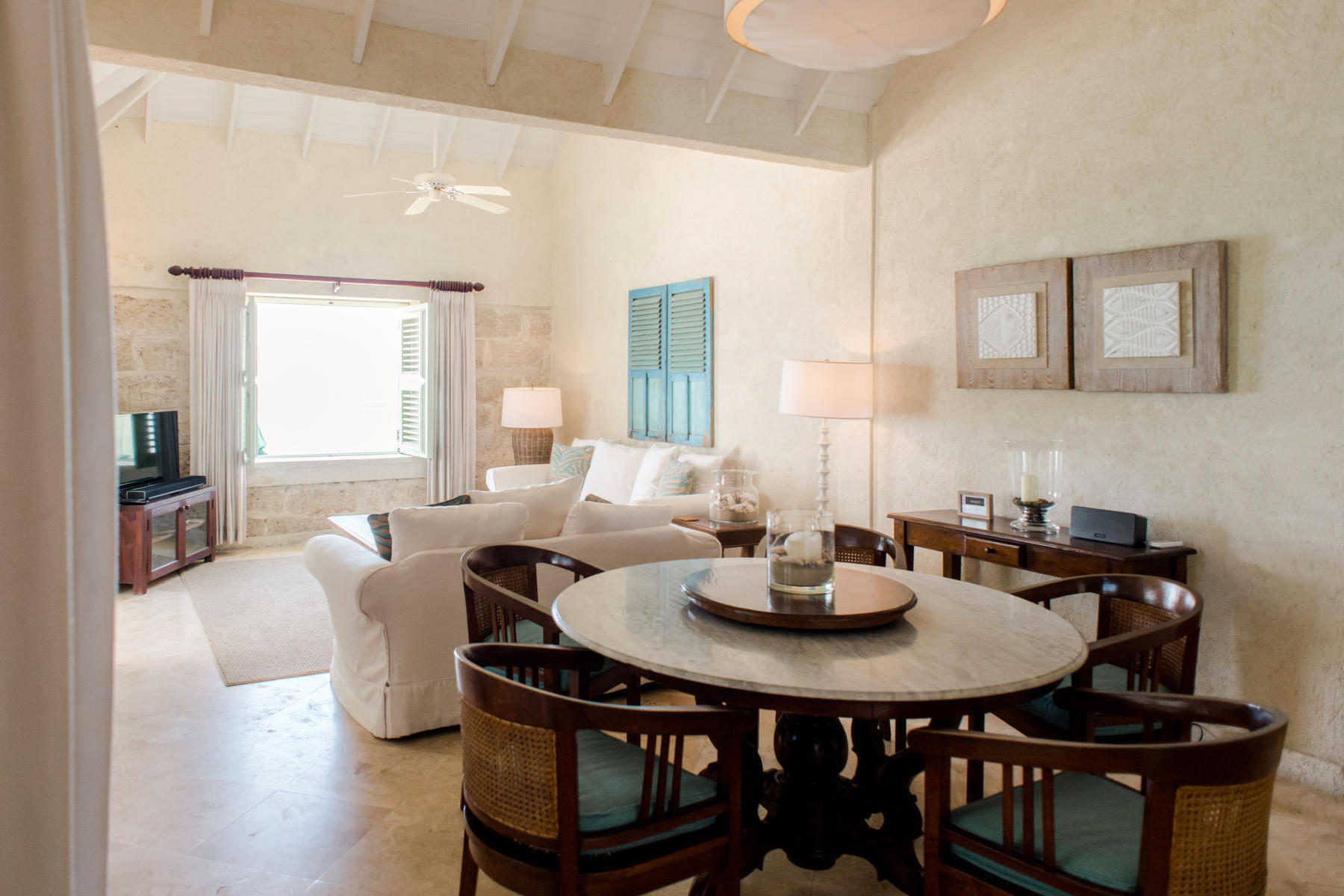 Three Bedroom Oceanfront Fort Suite