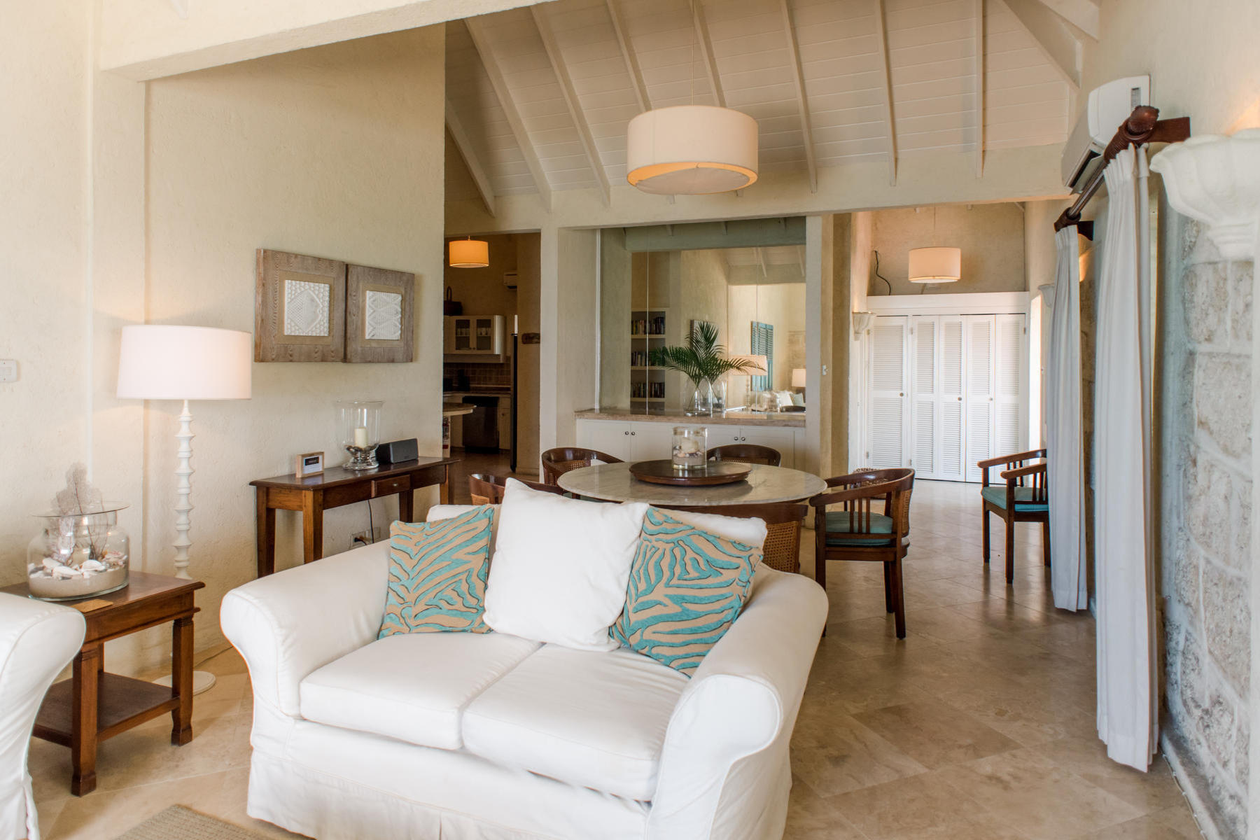 Three Bedroom Oceanfront Fort Suite