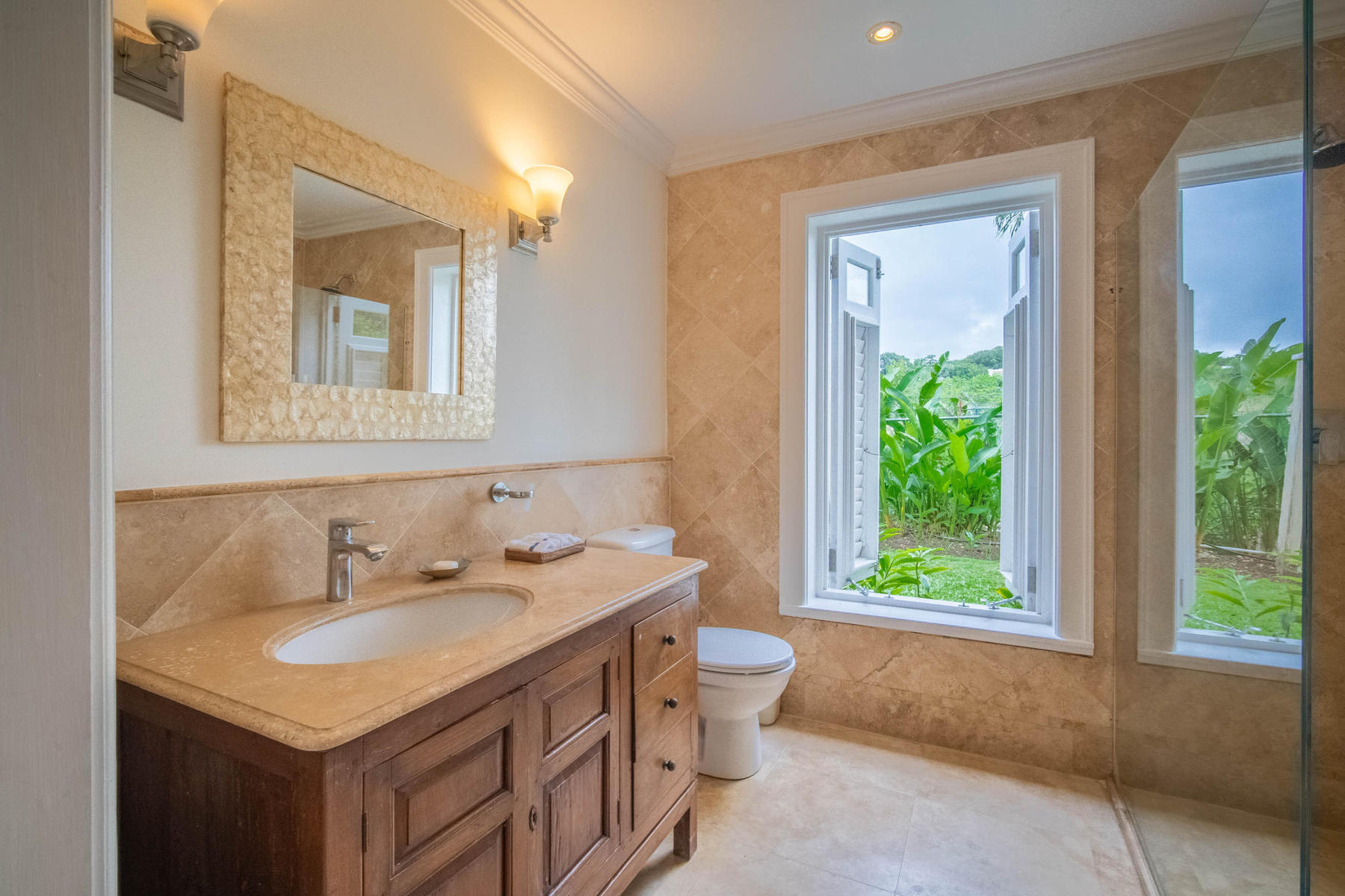 Three Bedroom Vineyard Suite